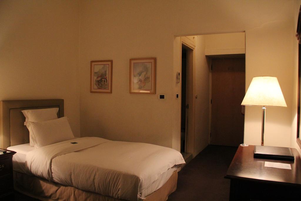 Napoleon Hotel Бейрут Екстериор снимка