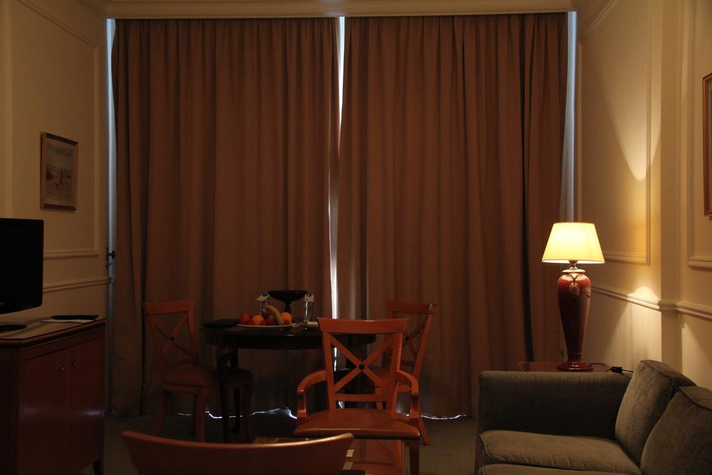 Napoleon Hotel Бейрут Екстериор снимка