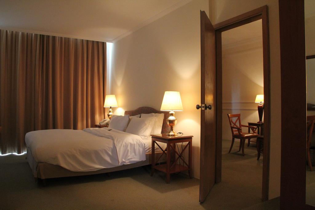 Napoleon Hotel Бейрут Екстериор снимка