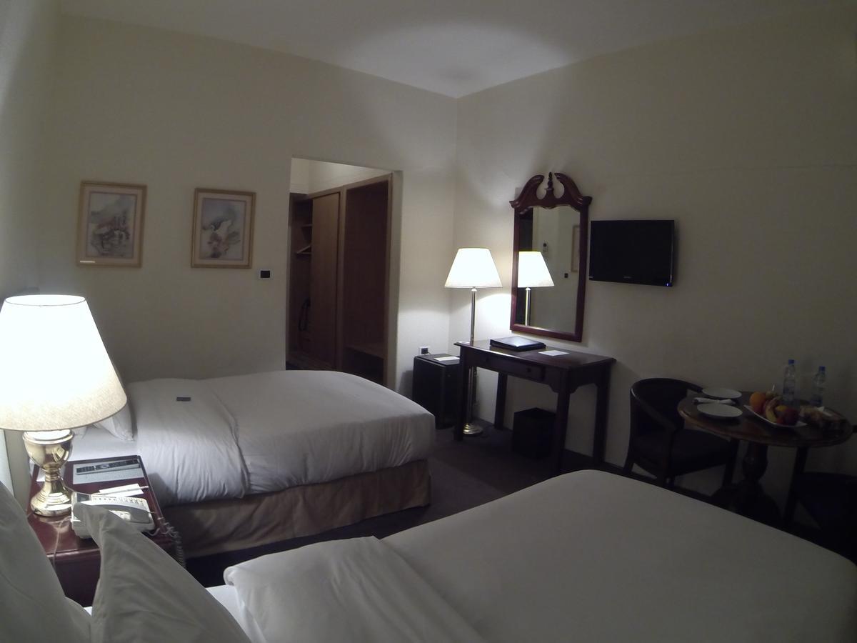 Napoleon Hotel Бейрут Екстериор снимка
